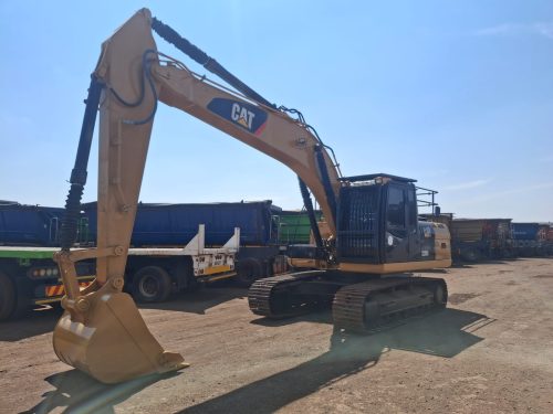 CAT 320D Excavator